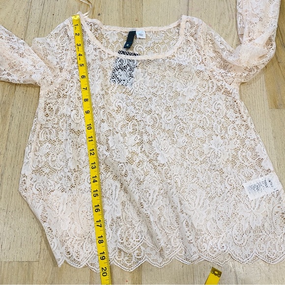 H&M light pink see thru lace bell sleeves top NEW - Picture 6 of 7